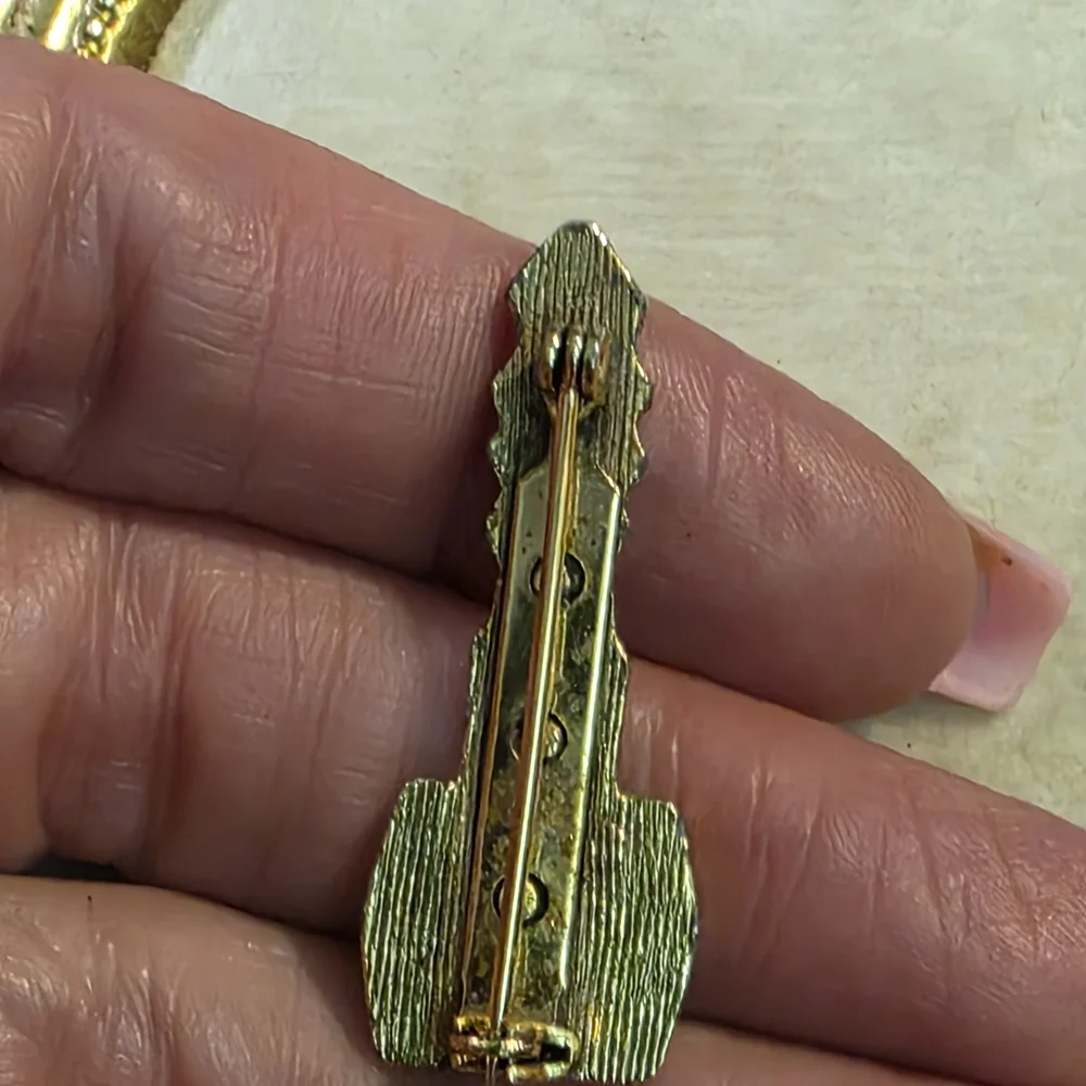 Vintage Gold Key Brooch